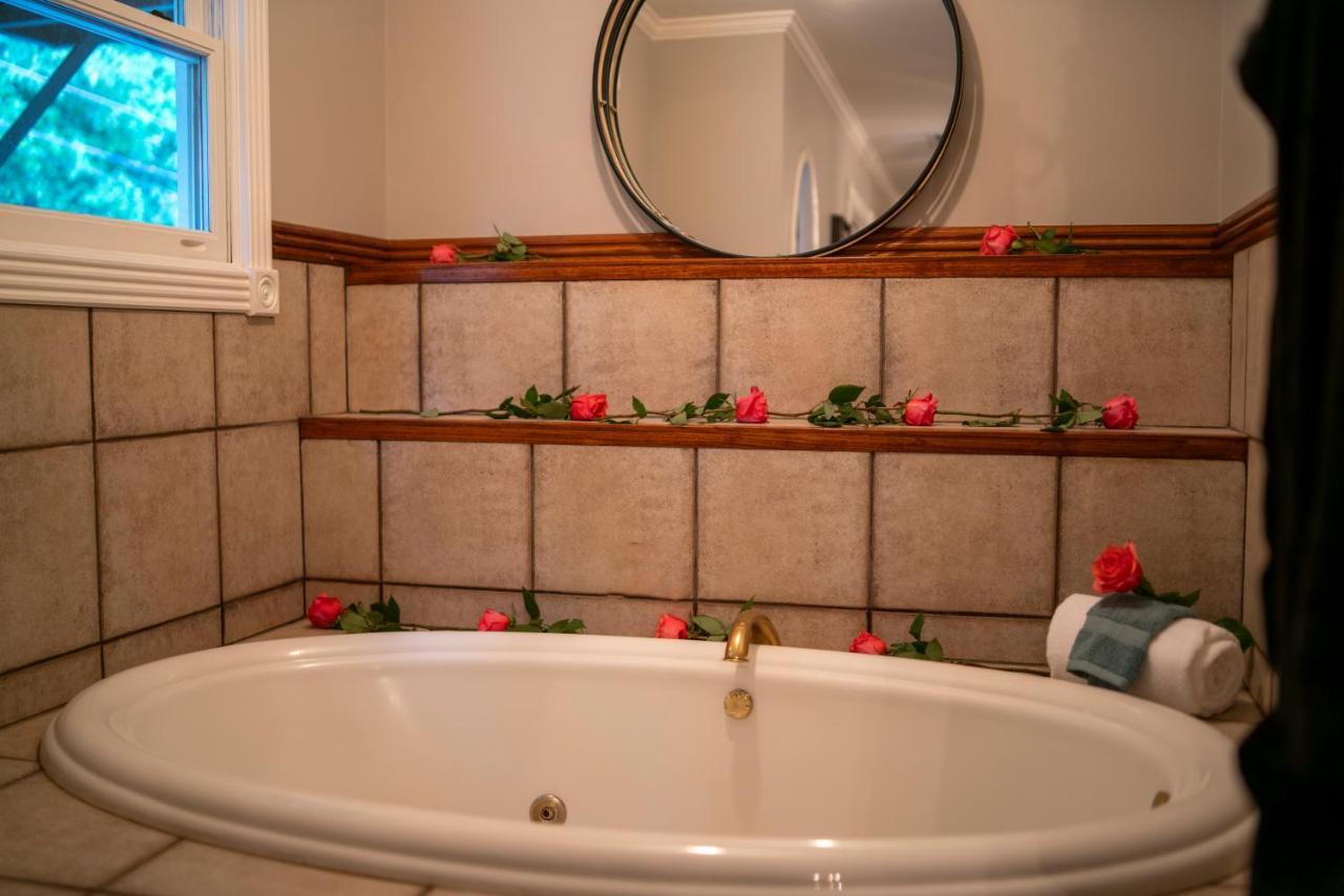 Inn At Rose Hall Eureka Springs Εξωτερικό φωτογραφία